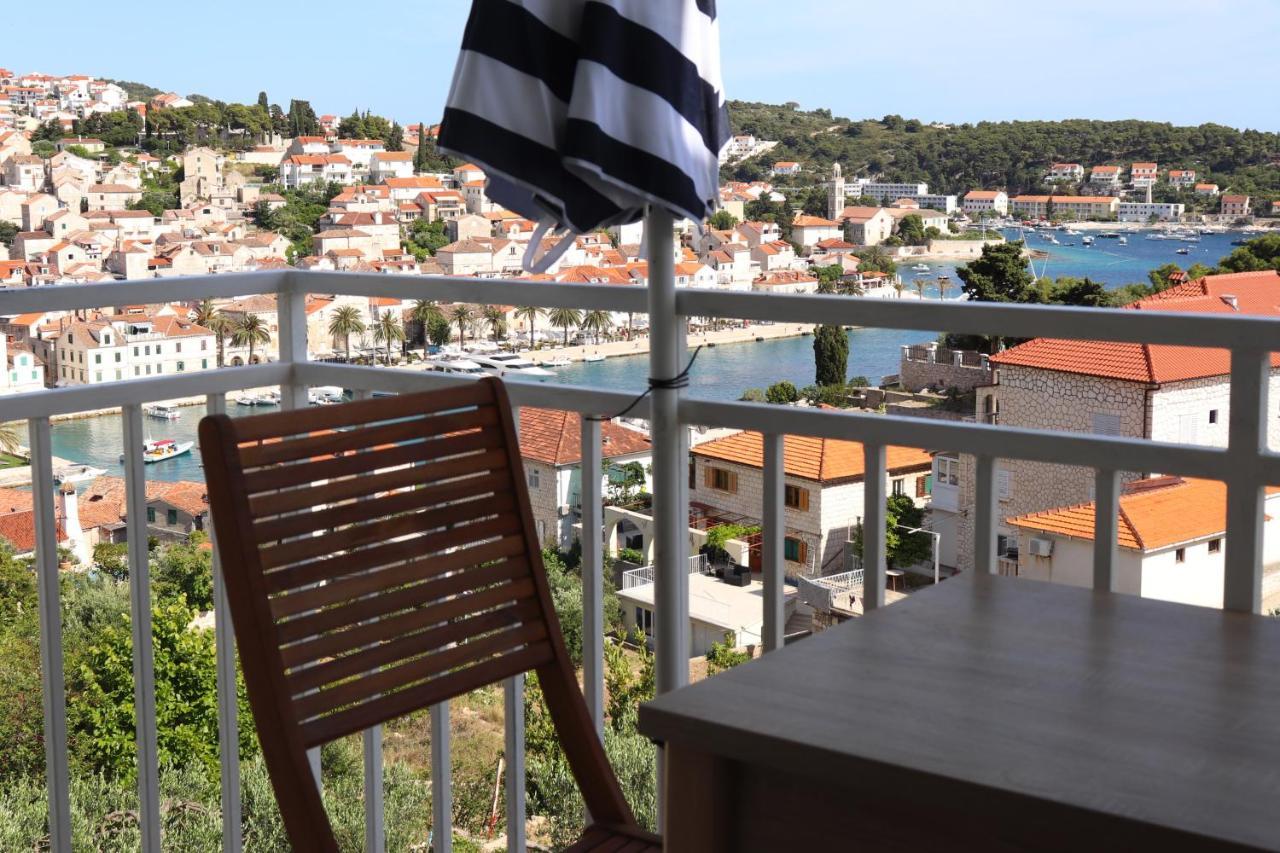 Apartments Frane Đảo Hvar Ngoại thất bức ảnh
