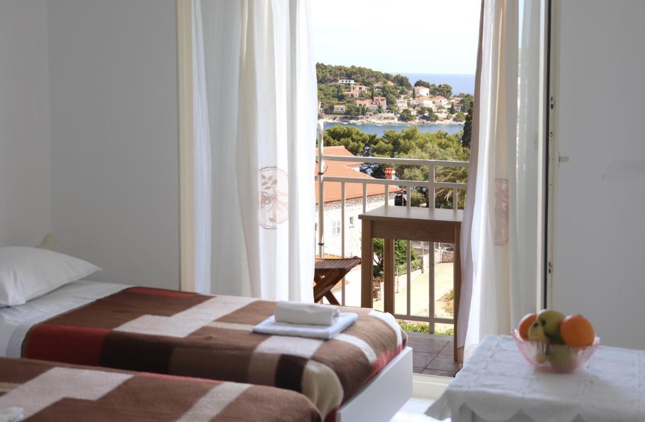 Apartments Frane Đảo Hvar Ngoại thất bức ảnh